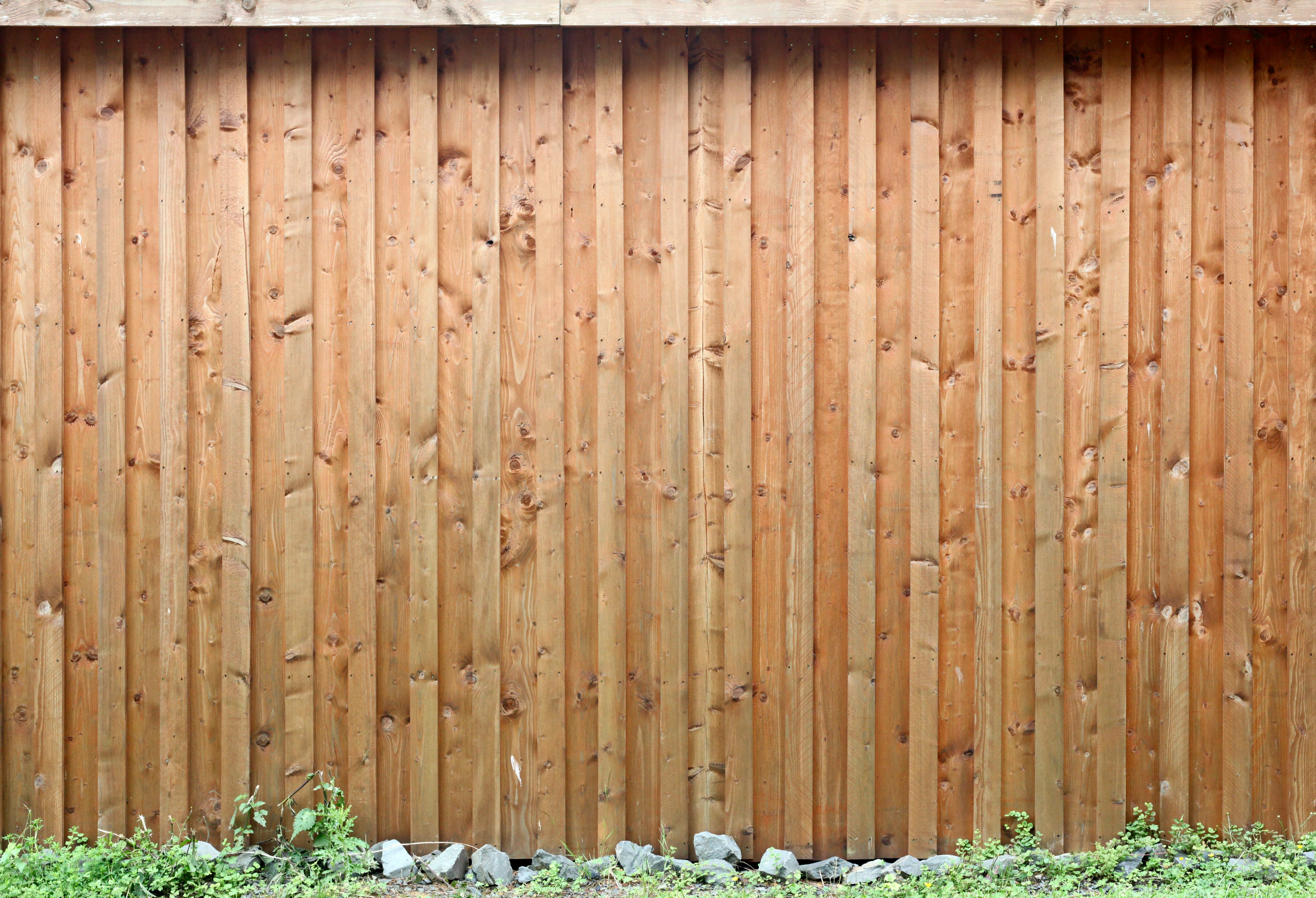 Bestrating en schutting plaatsen